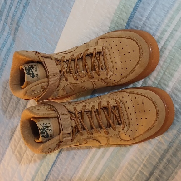 Nike Other - NEW! Nike Air Force 1 High LV8 Boys' Shoe Size 5.5